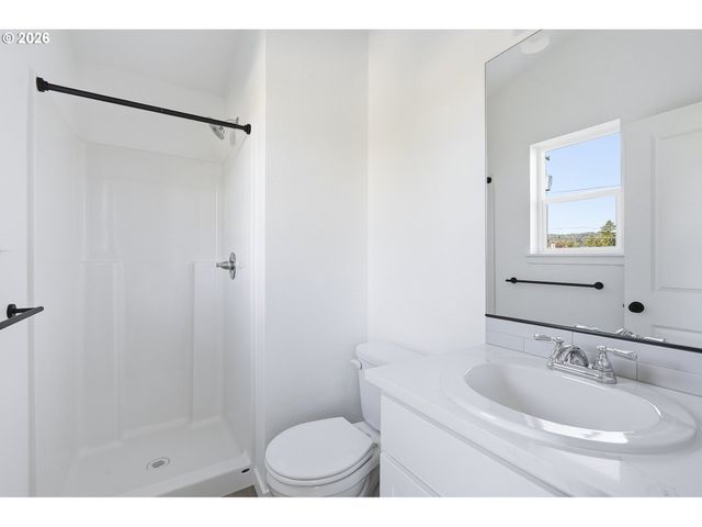 8720 Se Bybee Blvd, Portland, OR 97266