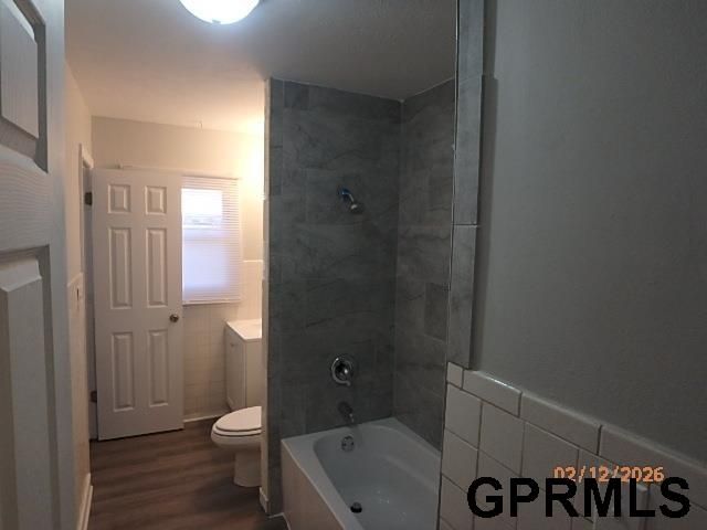 1309 Lindwood Drive, Carter Lake, IA 51510