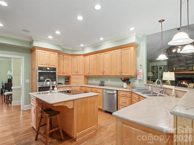 1422 Stone Gate Drive, Shelby, NC 28150