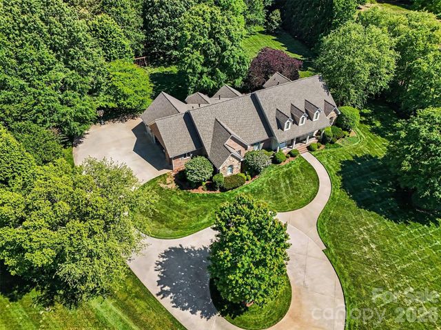 1422 Stone Gate Drive, Shelby, NC 28150