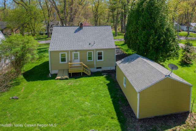 17 Spencer Boulevard, Coxsackie, NY 12051