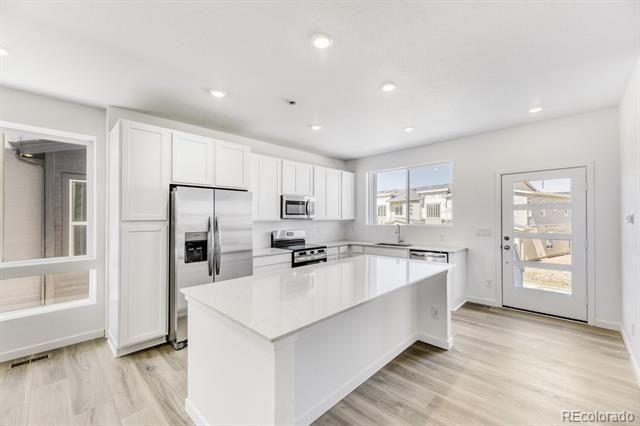 15571 Gilpin Avenue, Parker, CO 80134