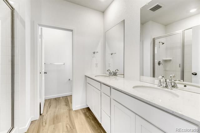 15571 Gilpin Avenue, Parker, CO 80134