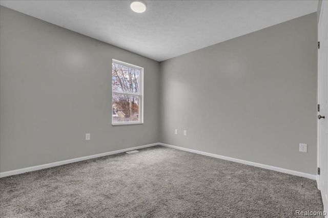 8247 Ellsworth Street, Detroit, MI 48238