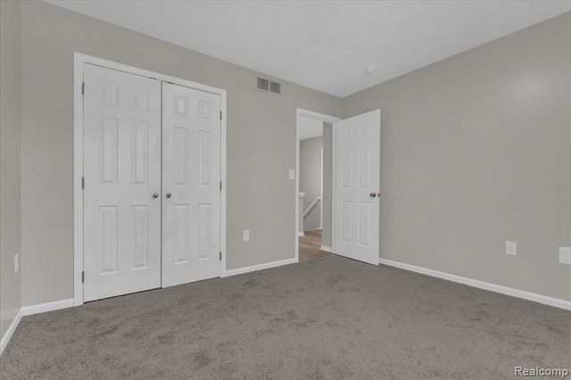 8247 Ellsworth Street, Detroit, MI 48238