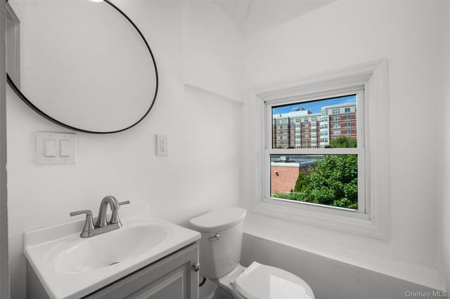 75 Waller Avenue, White Plains, NY 10605