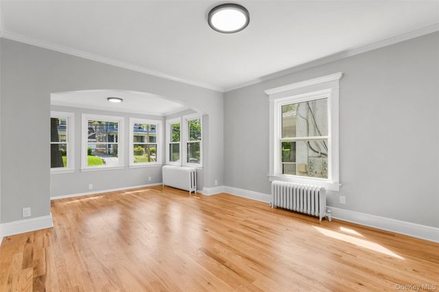 75 Waller Avenue, White Plains, NY 10605