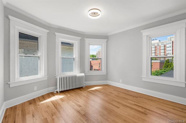75 Waller Avenue, White Plains, NY 10605