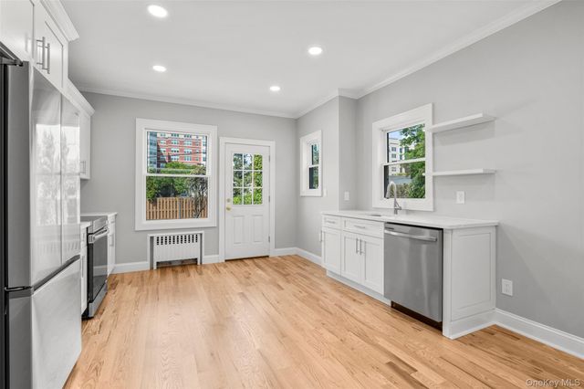 75 Waller Avenue, White Plains, NY 10605