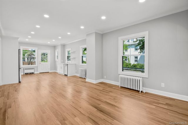 75 Waller Avenue, White Plains, NY 10605