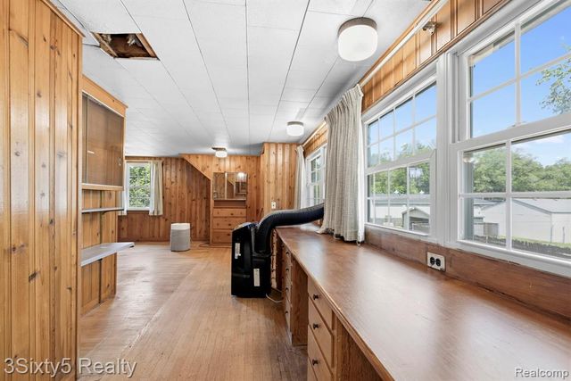 13599 S Huron River Drive, Romulus, MI 48174