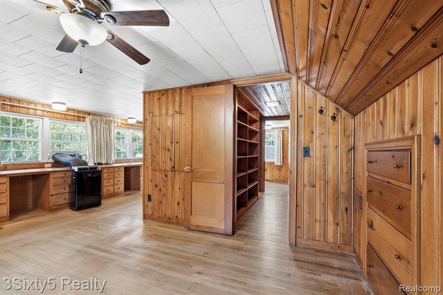 13599 S Huron River Drive, Romulus, MI 48174