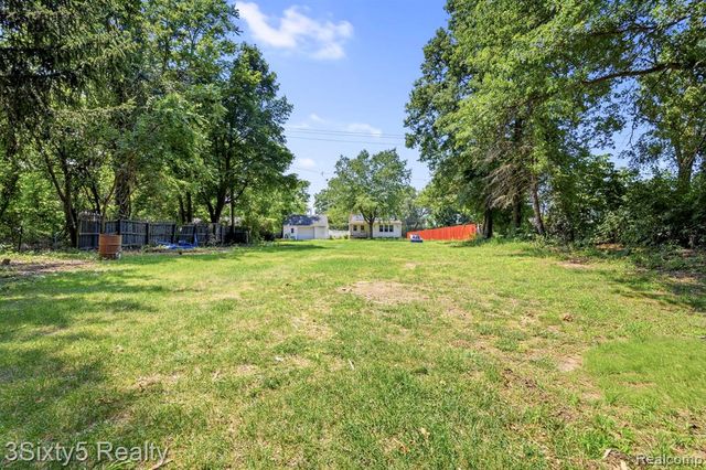 13599 S Huron River Drive, Romulus, MI 48174