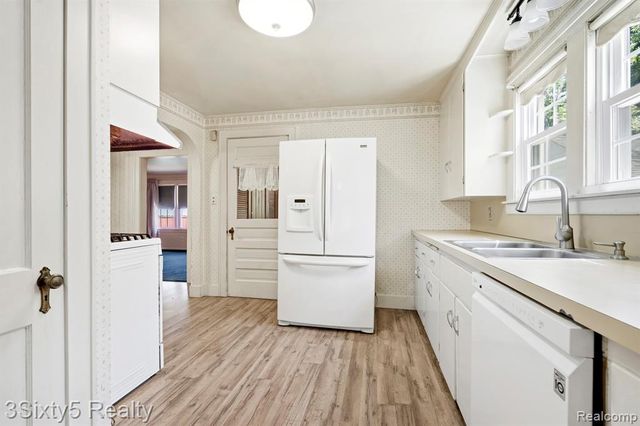 13599 S Huron River Drive, Romulus, MI 48174