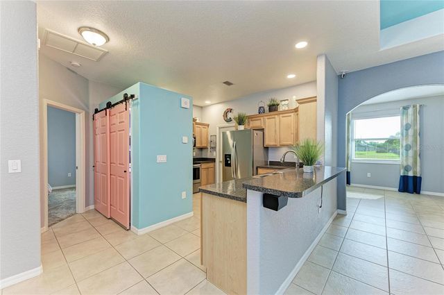 6422 2ND STREET E, Bradenton, FL 34203