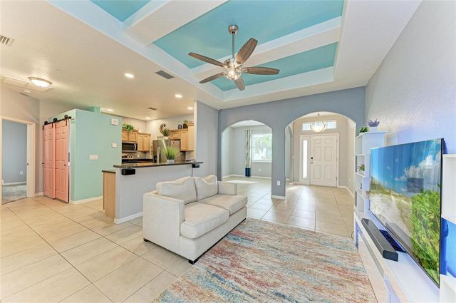 6422 2ND STREET E, Bradenton, FL 34203