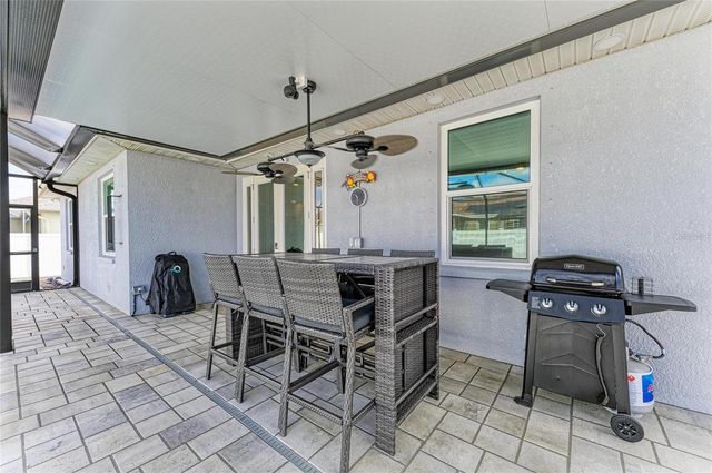 6422 2ND STREET E, Bradenton, FL 34203