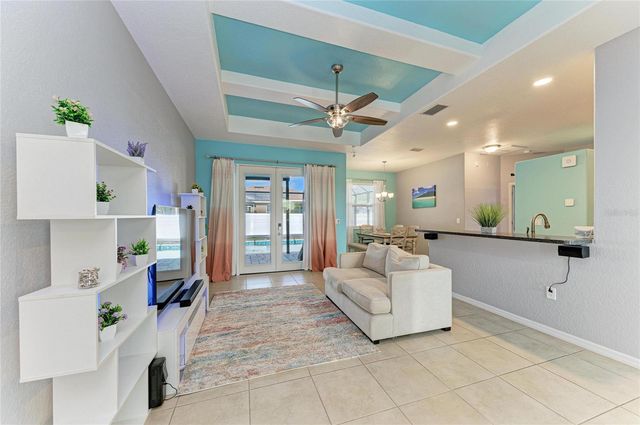 6422 2ND STREET E, Bradenton, FL 34203