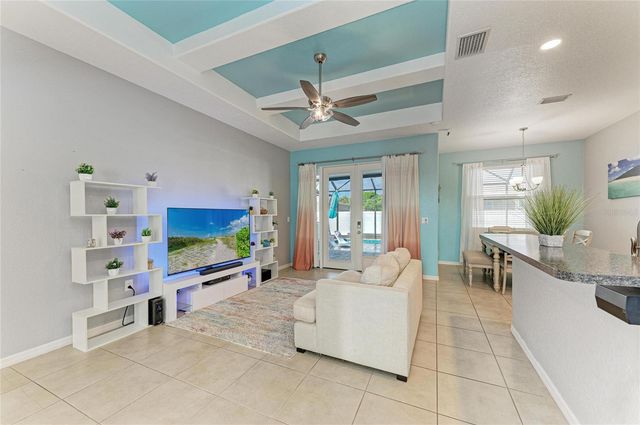 6422 2ND STREET E, Bradenton, FL 34203