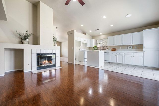 5634 W Donner Avenue, Fresno, CA 93722