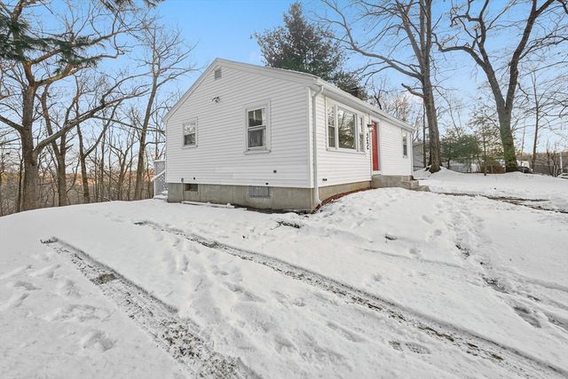 22 Outlook Drive, Worcester, MA 01602