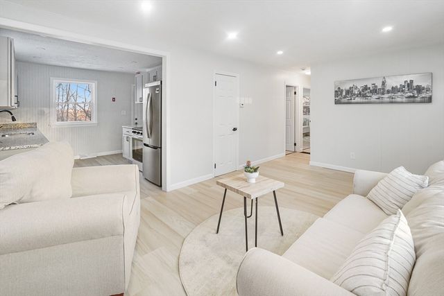 22 Outlook Drive, Worcester, MA 01602