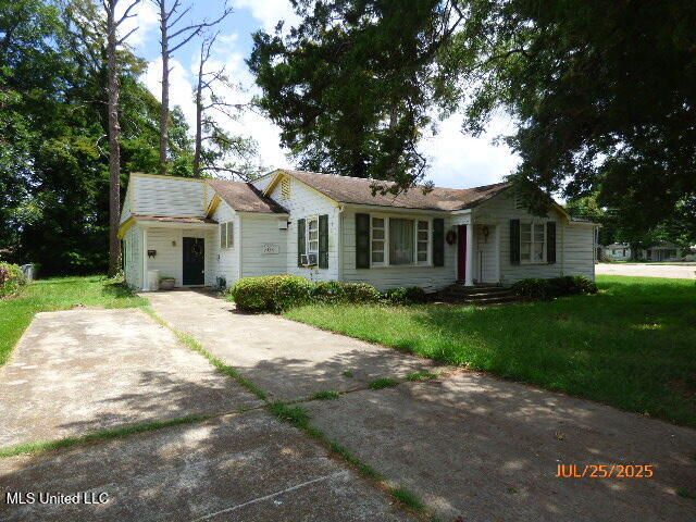 206 Pine Street, Vidalia, LA 71373