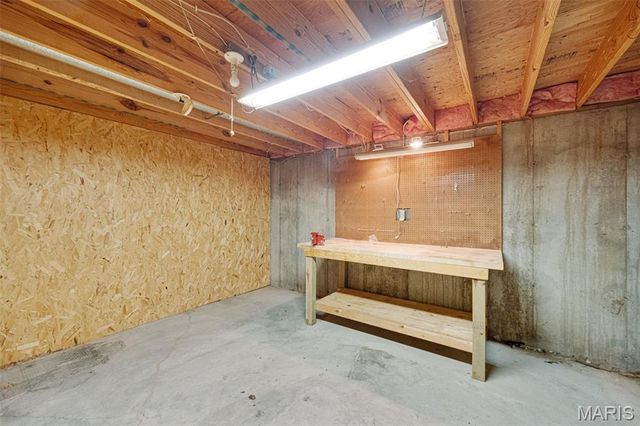 13 Lambert Hills, Festus, MO 63028