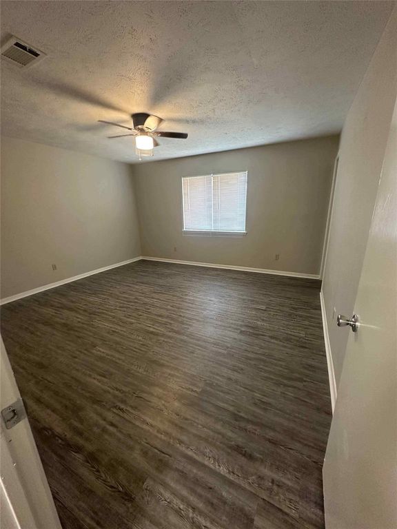 6918 Kearney Drive, Richmond, TX 77469