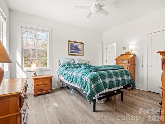 244 Slade Lane, Black Mountain, NC 28711