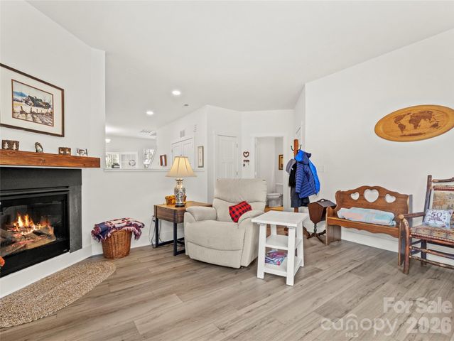 244 Slade Lane, Black Mountain, NC 28711