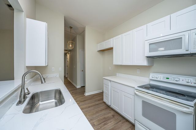 1968 Presidio Drive, Mount Pleasant, SC 29466