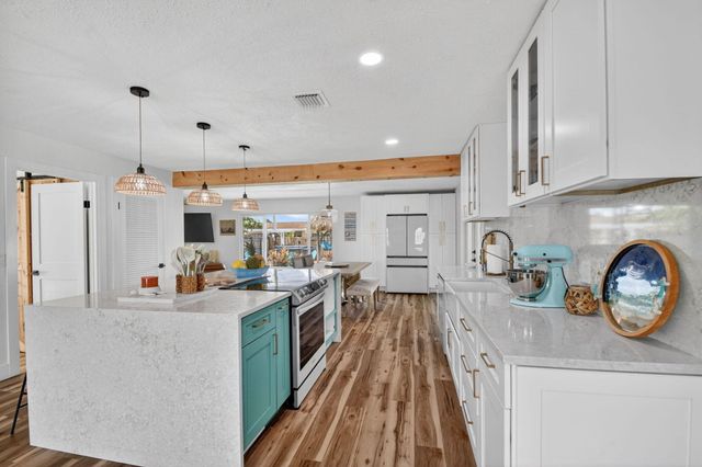 2607 W End Road, West Palm Beach, FL 33406