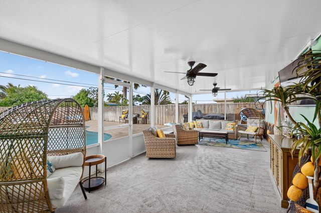 2607 W End Road, West Palm Beach, FL 33406