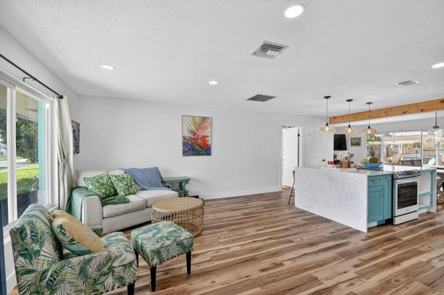 2607 W End Road, West Palm Beach, FL 33406