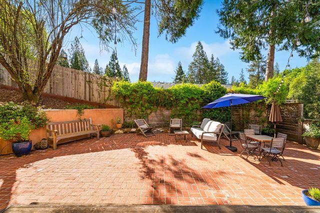 990 Thompson Way, Placerville, CA 95667