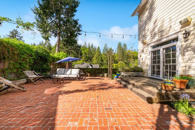 990 Thompson Way, Placerville, CA 95667