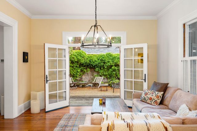 990 Thompson Way, Placerville, CA 95667