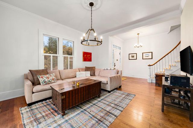 990 Thompson Way, Placerville, CA 95667