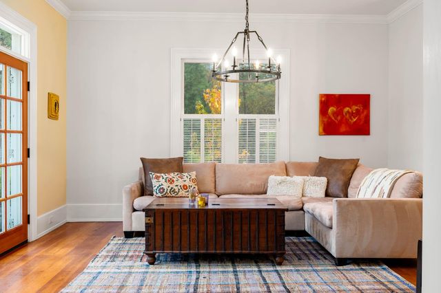 990 Thompson Way, Placerville, CA 95667