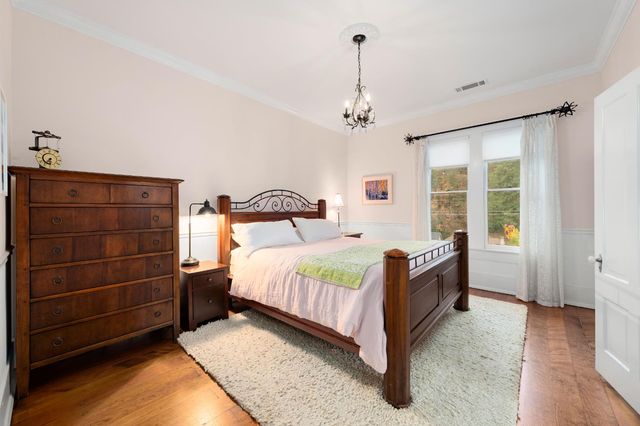 990 Thompson Way, Placerville, CA 95667