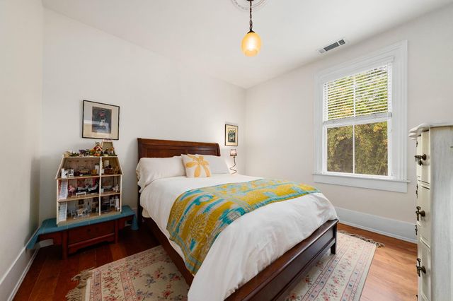 990 Thompson Way, Placerville, CA 95667