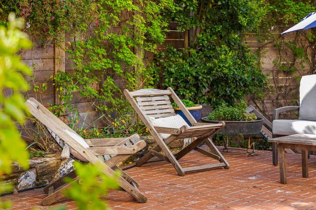 990 Thompson Way, Placerville, CA 95667