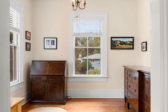 990 Thompson Way, Placerville, CA 95667