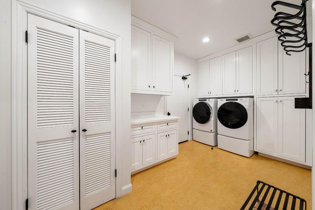 990 Thompson Way, Placerville, CA 95667