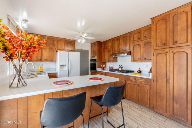 6201 Sylvania Way, El Paso, TX 79912