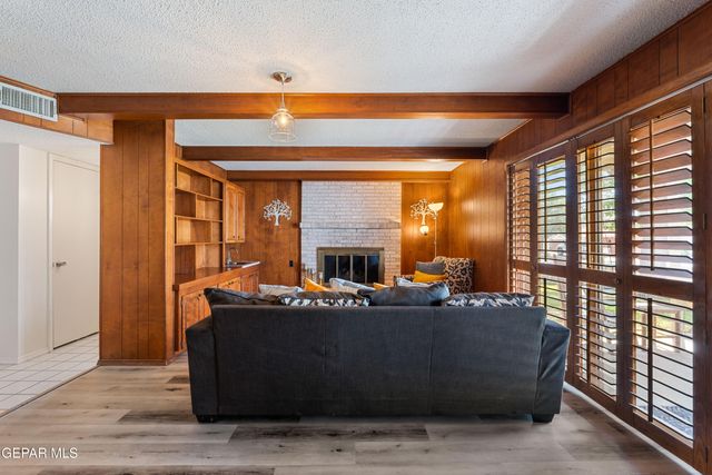 6201 Sylvania Way, El Paso, TX 79912