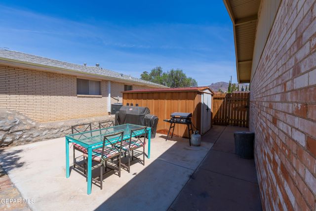 6201 Sylvania Way, El Paso, TX 79912