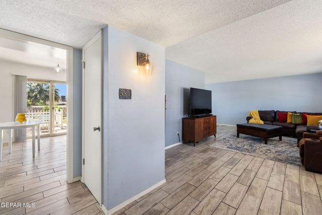 6201 Sylvania Way, El Paso, TX 79912