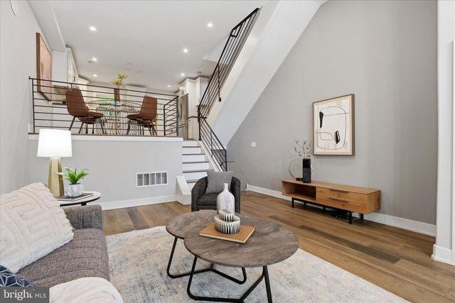 218 FOUNTAIN ST, Philadelphia, PA 19128